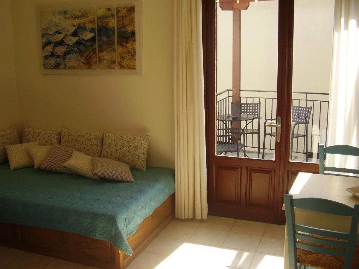 Sunset Suites Лефокастро Экстерьер фото
